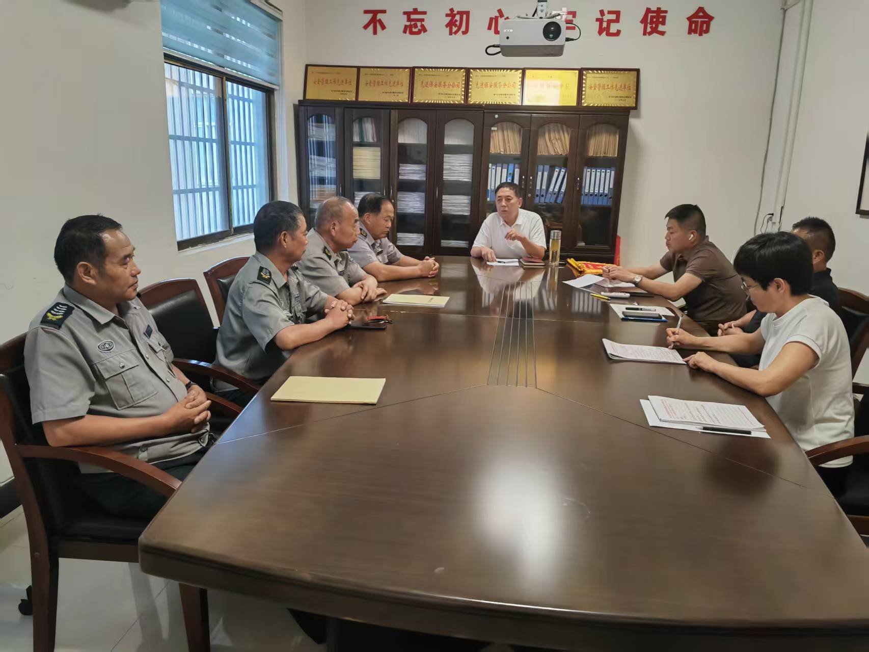 1763362565822406.jpg 1763362565822406.jpg